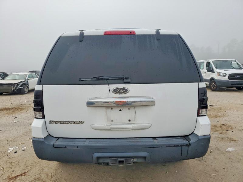 Photo 6 from auction – 2004 FORD EXPEDITION with VIN 1FMRU13W14LA84072