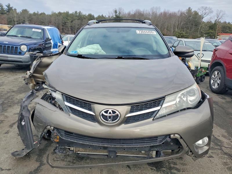Photo 5 from auction – 2013 TOYOTA RAV4 XLE with VIN 2T3RFREV6DW009723
