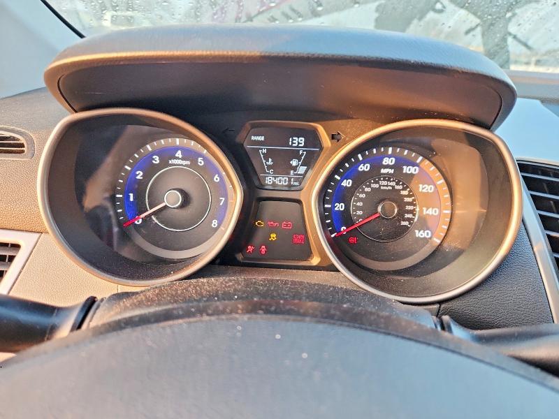 Photo 9 from auction – 2014 HYUNDAI ELANTRA SE with VIN 5NPDH4AE2EH462677