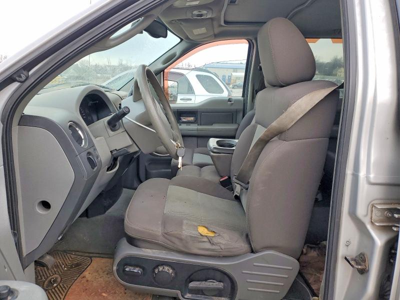 Photo 7 from auction – 2004 FORD F150 SUPER with VIN 1FTRW12W14KC49379