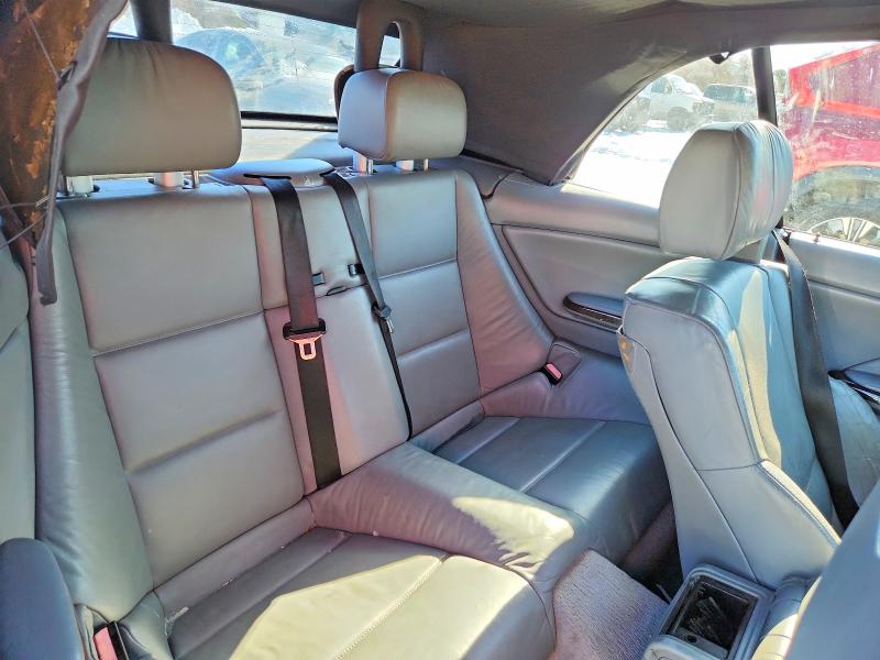 Photo 10 from auction – 2001 BMW 330 CI with VIN WBABS53471JU80271