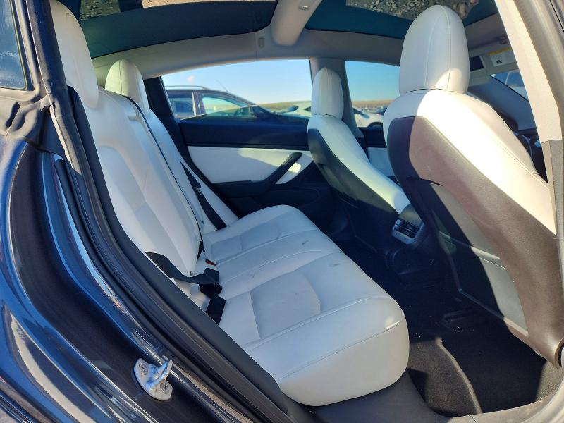 Photo 10 from auction – 2018 TESLA MODEL 3 with VIN 5YJ3E1EB6JF188203