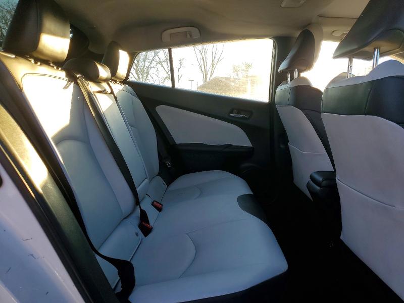 Photo 10 from auction – 2017 TOYOTA PRIUS with VIN JTDKARFU7H3031356