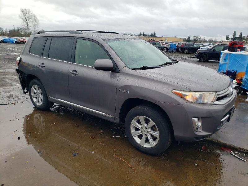 Photo 4 from auction – 2011 TOYOTA HIGHLANDER with VIN JTEBC3EH0B2002785
