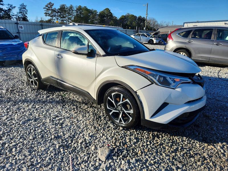 Photo 4 from auction – 2019 TOYOTA C-HR XLE with VIN NMTKHMBX4KR089167