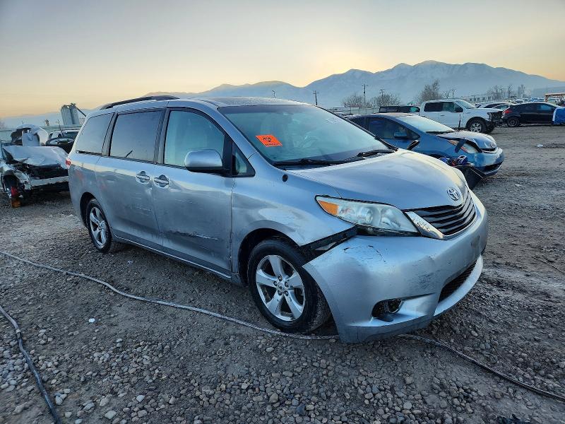 Photo 4 from auction – 2011 TOYOTA SIENNA LE with VIN 5TDKK3DC3BS026407