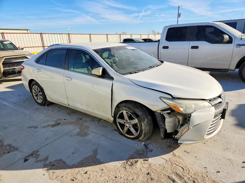 Photo 4 from auction – 2016 TOYOTA CAMRY LE with VIN 4T4BF1FK5GR559747