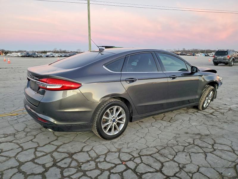 Photo 3 from auction – 2017 FORD FUSION with VIN 3FA6P0H70HR259306