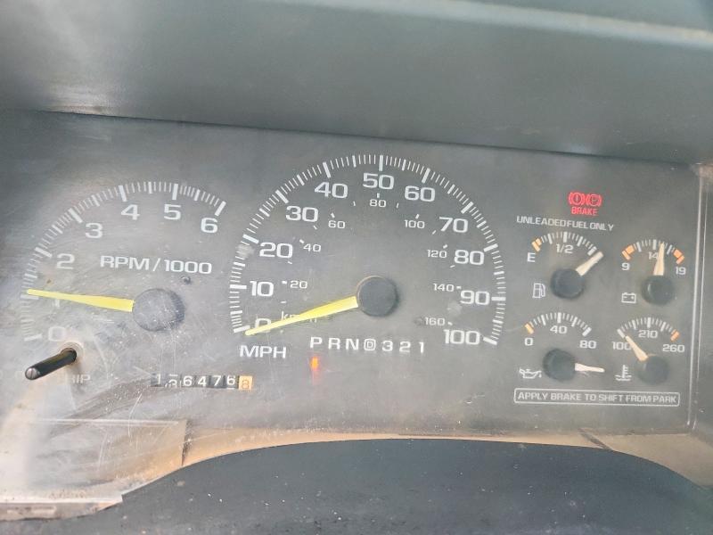 Photo 9 from auction – 1998 GMC SIERRA C35 with VIN 1GTGC33R7WF041572