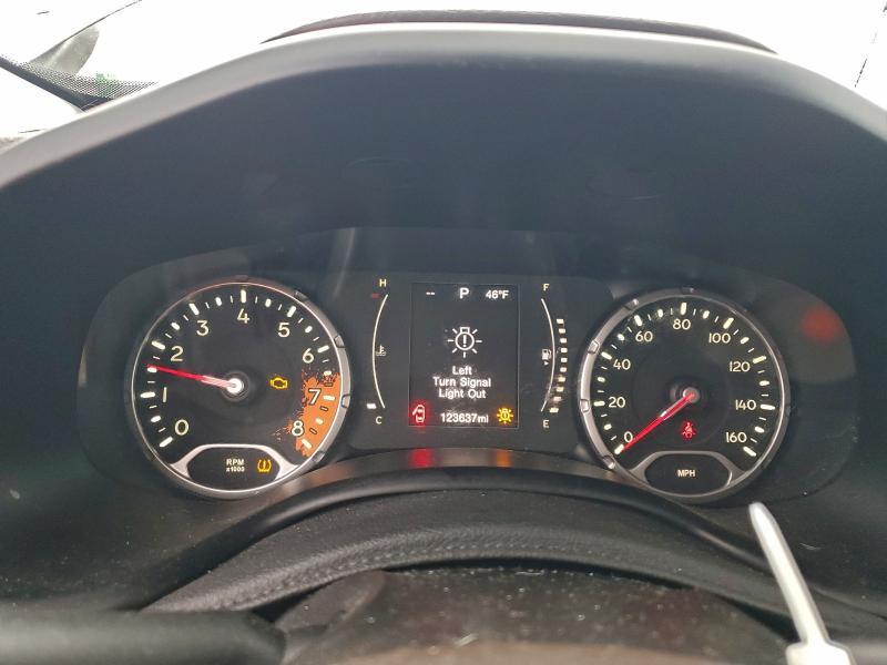 Photo 9 from auction – 2015 JEEP RENEGADE L with VIN ZACCJBBT3FPB51947