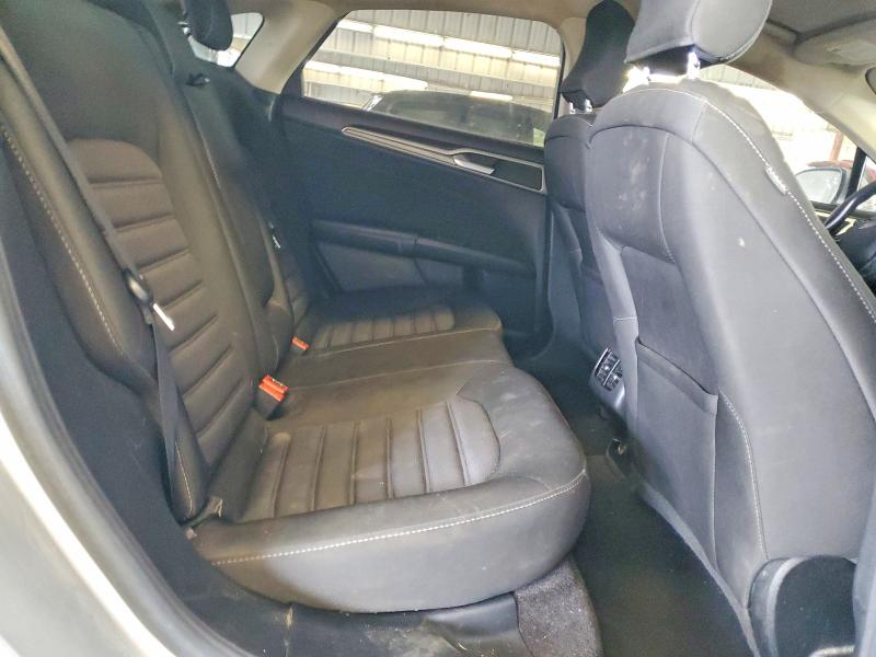 Photo 10 from auction – 2019 FORD FUSION with VIN 3FA6P0HD9KR108364