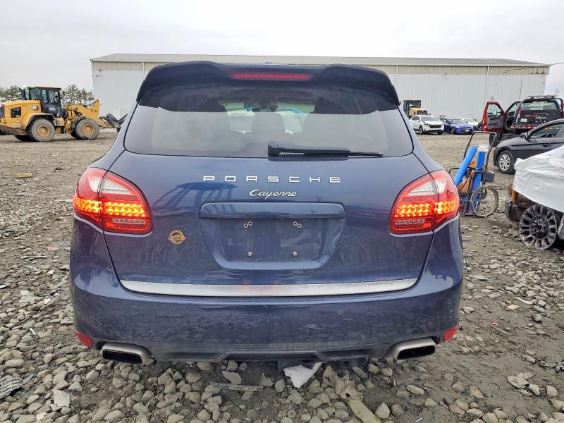 Photo 6 from auction – 2013 PORSCHE CAYENNE with VIN WP1AA2A29DLA03365