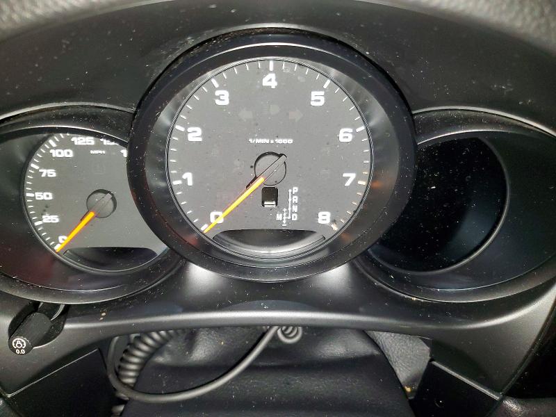 Photo 9 from auction – 2018 PORSCHE MACAN with VIN WP1AA2A53JLB01796