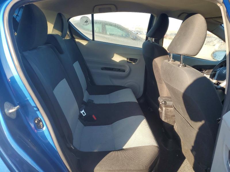 Photo 10 from auction – 2012 TOYOTA PRIUS C with VIN JTDKDTB36C1013095