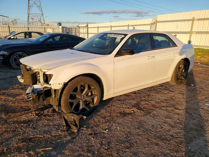 CHRYSLER 300 TOURIN 2022 with VIN 2C3CCAAG1NH167917 - Photo from auction