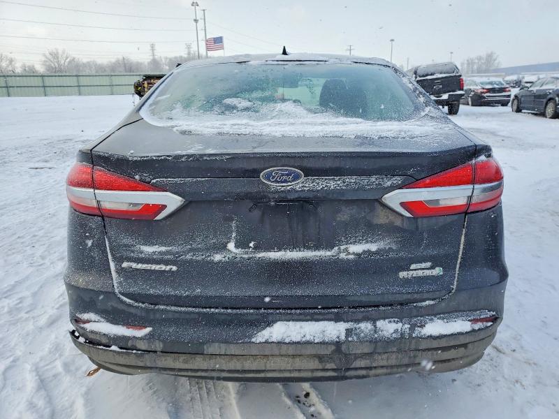 Foto 6 de la subasta – 2019 FORD FUSION con VIN 3FA6P0LU8KR196802