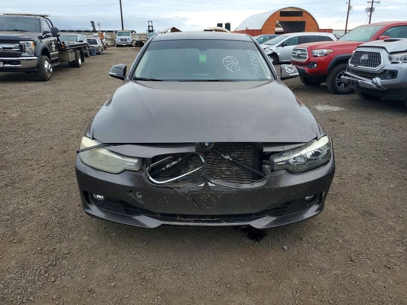 Photo 5 from auction – 2013 BMW 328 with VIN WBA3A5C58DF600263