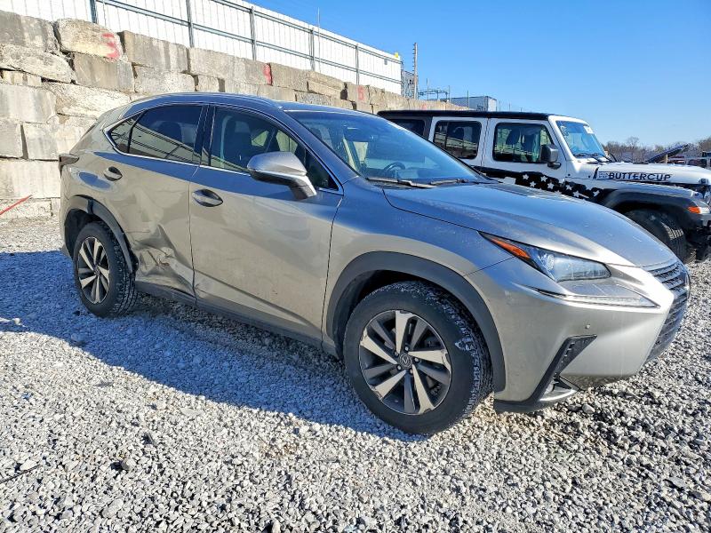 صورة رقم 4 من المزاد - 2018 LEXUS NX 300 BAS مع VIN JTJBARBZ2J2161278
