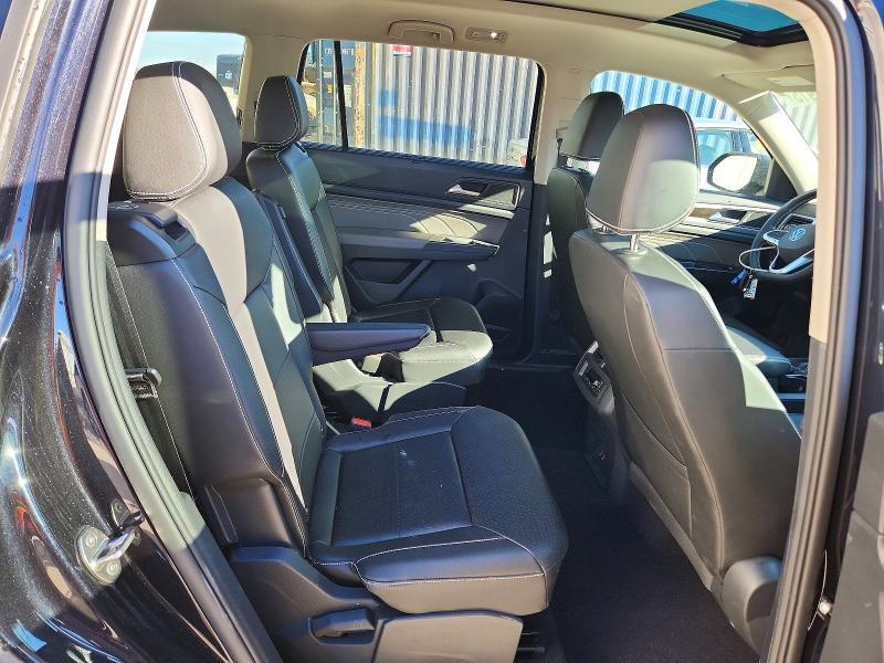 Photo 11 from auction – 2023 VOLKSWAGEN ATLAS with VIN 1V2KR2CA5PC555211