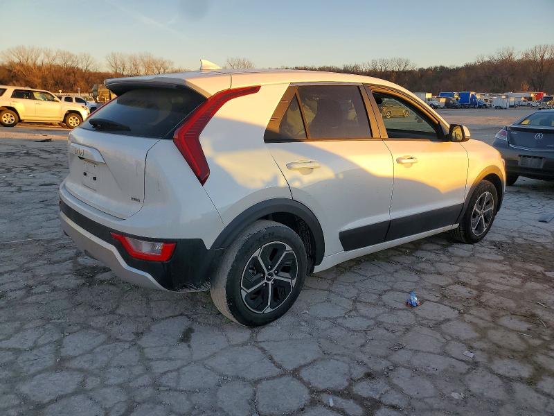 Photo 3 from auction – 2023 KIA NIRO with VIN KNDCP3LE3P5100298