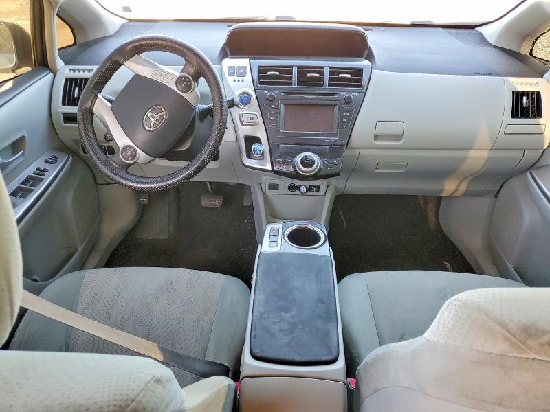 Photo 8 from auction – 2012 TOYOTA PRIUS V with VIN JTDZN3EU6C3120569