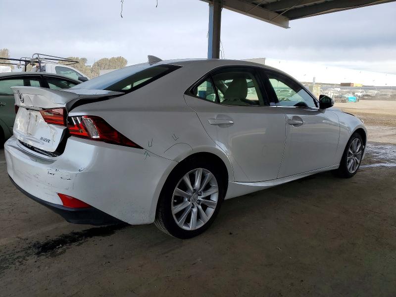 Photo 3 from auction – 2016 LEXUS IS 200T with VIN JTHBA1D27G5038571