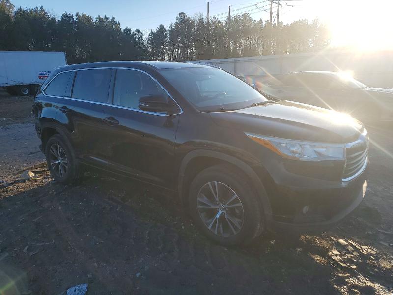 Photo 4 from auction – 2016 TOYOTA HIGHLANDER with VIN 5TDJKRFH1GS237779