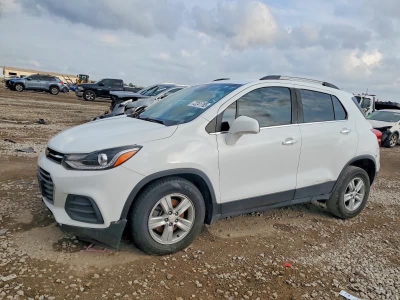 CHEVROLET TRAX 1LT 2020 with VIN KL7CJLSBXLB015587 - Photo from auction