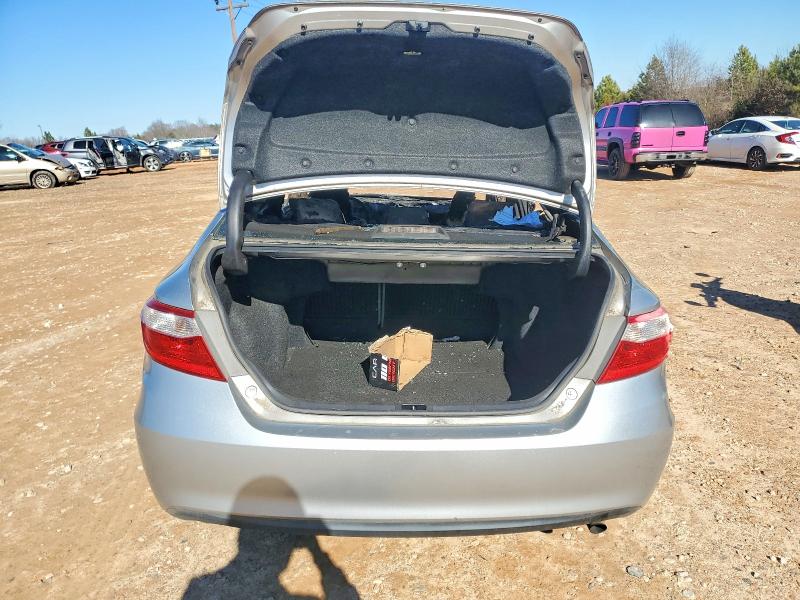 Photo 6 from auction – 2017 TOYOTA CAMRY with VIN 4T1BF1FK8HU341488