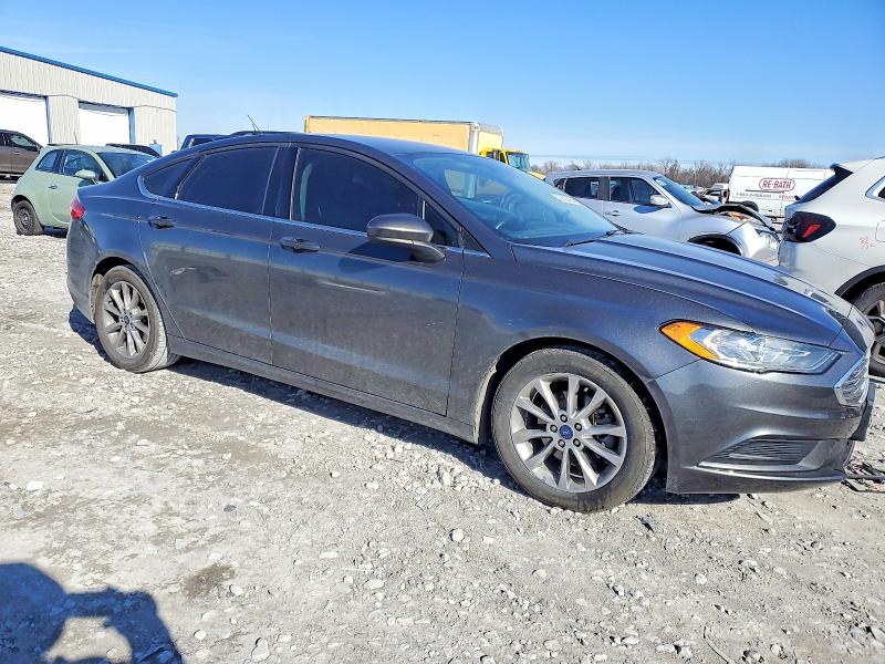 Photo 4 from auction – 2017 FORD FUSION with VIN 3FA6P0H79HR369772
