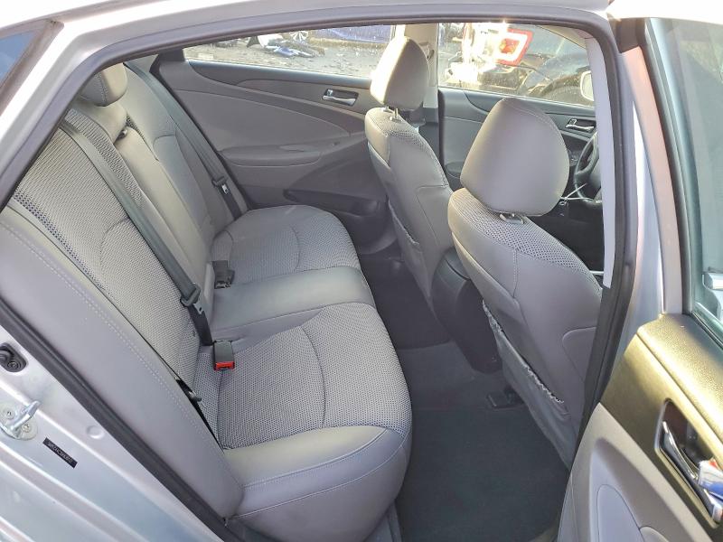 Photo 10 from auction – 2013 HYUNDAI SONATA SE with VIN 5NPEC4AC3DH635137
