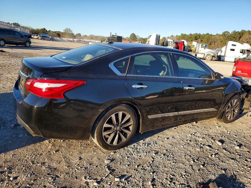 Photo 3 from auction – 2016 NISSAN ALTIMA with VIN 1N4AL3AP4GC161524