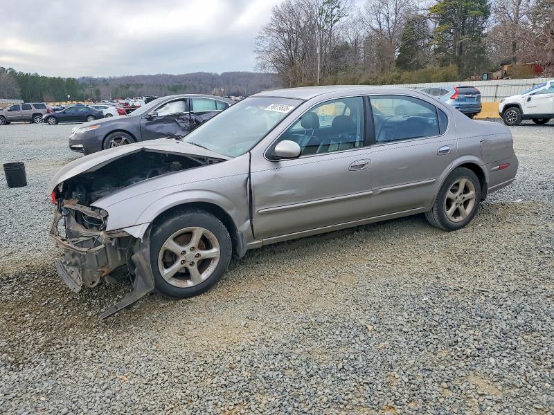 NISSAN MAXIMA GLE 2000 with VIN JN1CA31A1YT023223 - Photo from auction