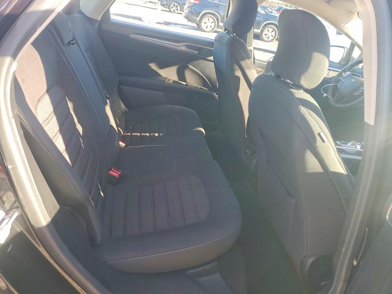 Photo 10 from auction – 2019 FORD FUSION SE with VIN 3FA6P0H78KR272358