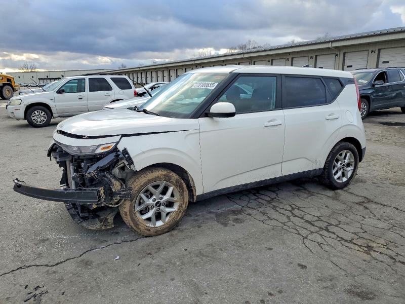 KIA SOUL 2022 with VIN KNDJ23AU7N7806403 - Photo from auction