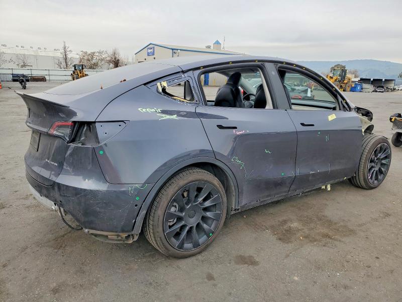 Photo 3 from auction – 2021 TESLA MODEL Y with VIN 5YJYGAEE1MF204659