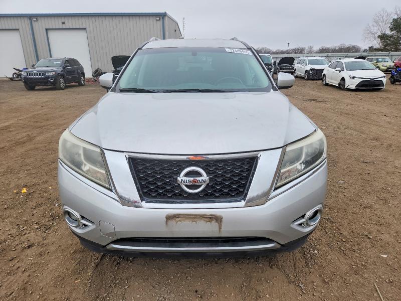 Photo 5 from auction – 2015 NISSAN PATHFINDER with VIN 5N1AR2MN3FC654666
