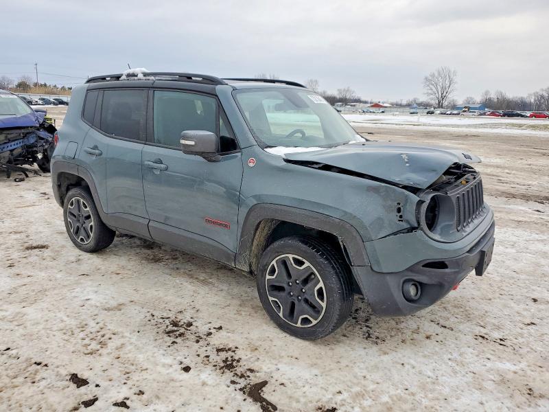 Photo 4 from auction – 2016 JEEP RENEGADE T with VIN ZACCJBCT3GPE35482