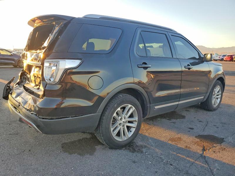 Photo 3 from auction – 2017 FORD EXPLORER with VIN 1FM5K7D87HGD21573