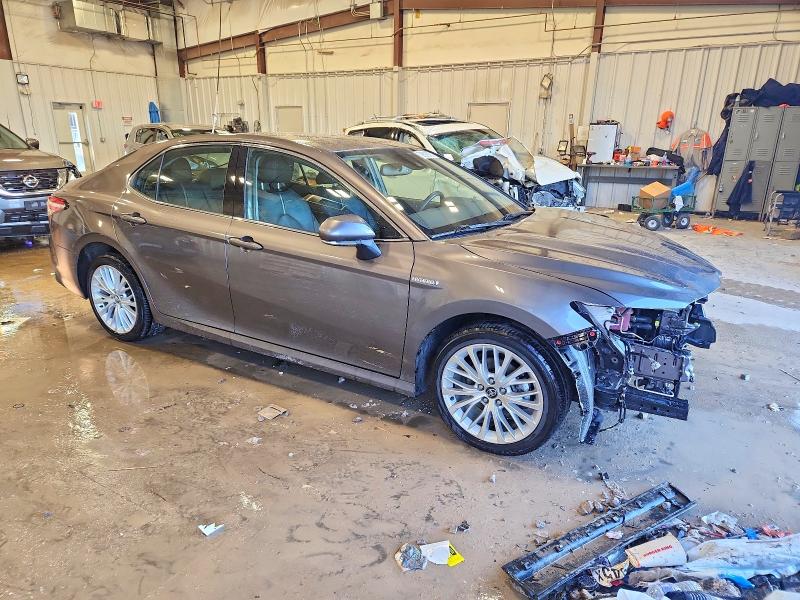 Photo 4 from auction – 2020 TOYOTA CAMRY with VIN 4T1F31AK5LU528651