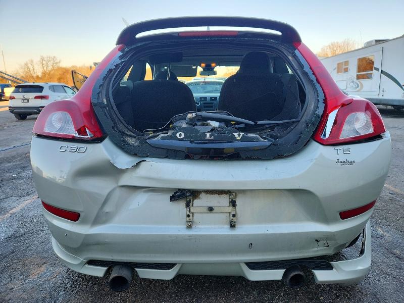 Photo 6 from auction – 2011 VOLVO C30 with VIN YV1672MK9B2241456