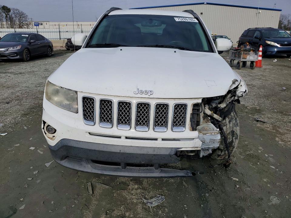 Photo 5 from auction – 2014 JEEP COMPASS LI with VIN 1C4NJCCB0ED662940