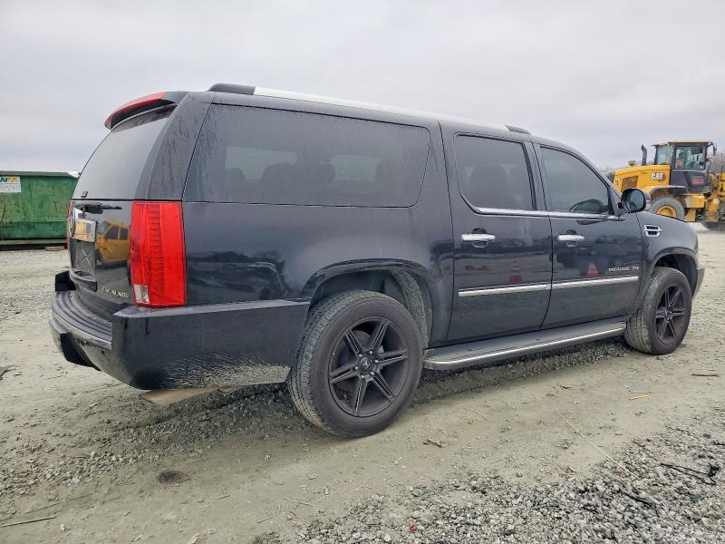 Photo 3 from auction – 2014 CADILLAC ESCALADE E with VIN 1GYS4HEF7ER239969