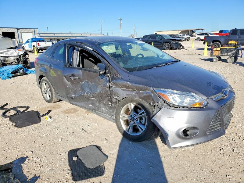 Photo 4 from auction – 2014 FORD FOCUS with VIN 1FADP3F24EL440077