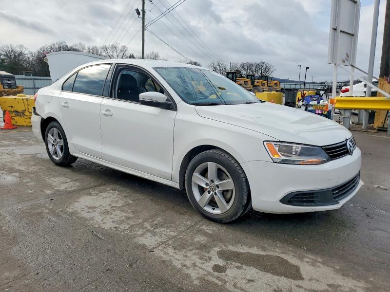 Photo 4 from auction – 2012 VOLKSWAGEN JETTA TDI with VIN 3VWLL7AJ3CM463883