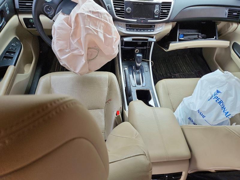 Photo 8 from auction – 2015 HONDA ACCORD with VIN 1HGCR3F89FA015070