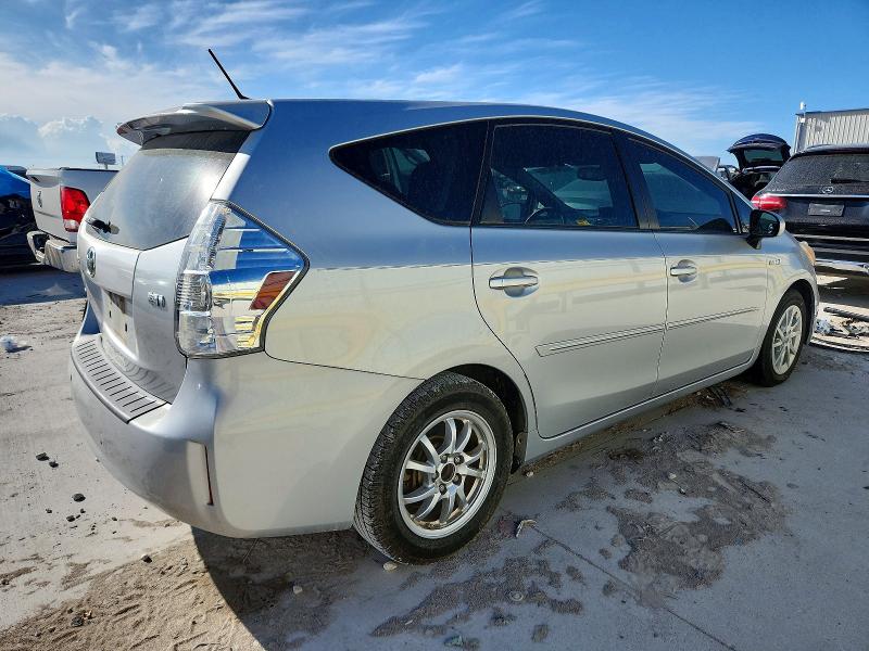 Photo 3 from auction – 2013 TOYOTA PRIUS V with VIN JTDZN3EU6D3280095