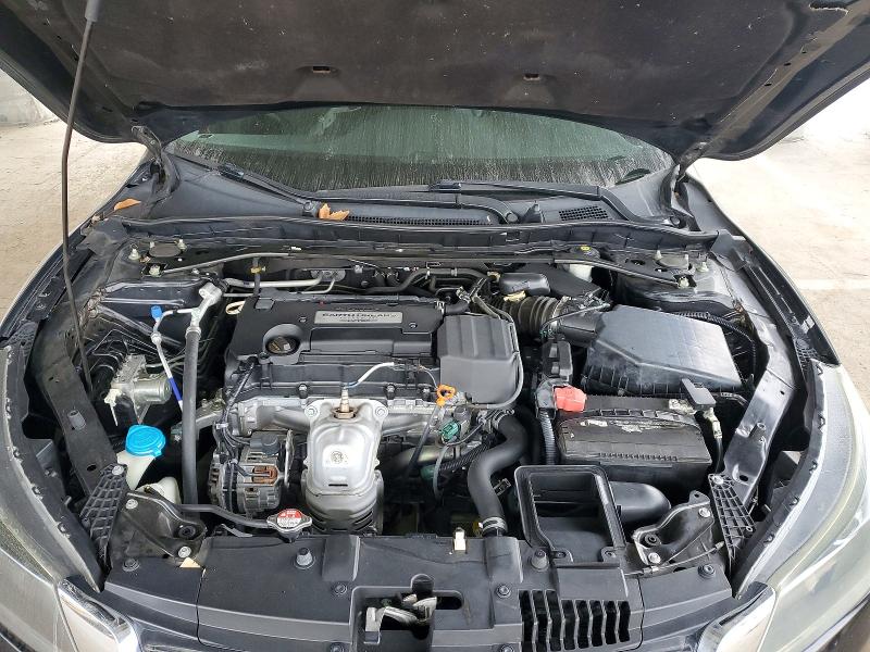 Photo 11 from auction – 2015 HONDA ACCORD with VIN 1HGCR2F83FA144089