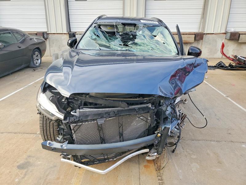 Photo 5 from auction – 2025 VOLVO XC60 PLUS with VIN YV4M12RC9S1171248