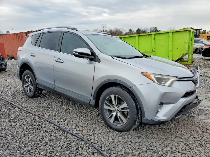 Photo 4 from auction – 2017 TOYOTA RAV4 XLE with VIN 2T3WFREV0HW313073